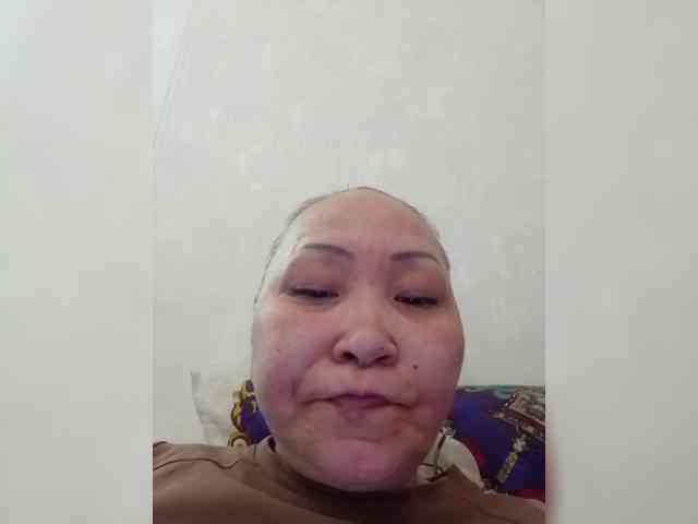Qweentis Live Webcam on BongaCams