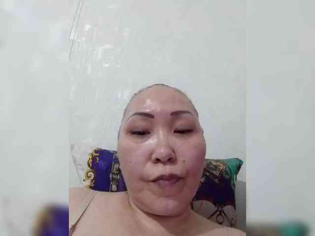F_L_I_R_T_I_N_G webcam