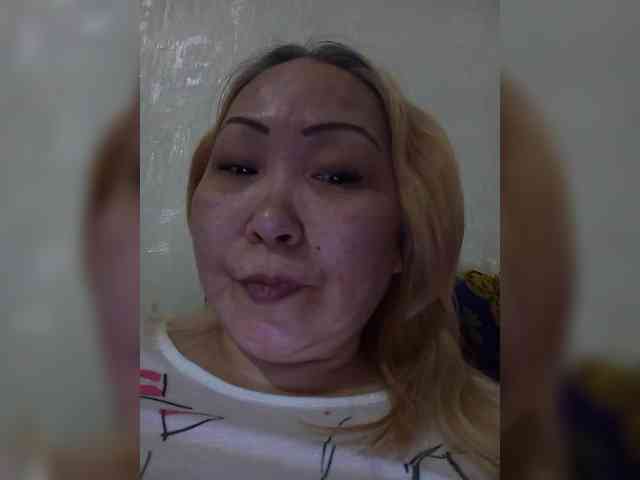 Qweentis Live Webcam on BongaCams