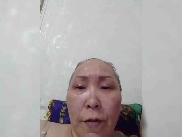 F_L_I_R_T_I_N_G webcam
