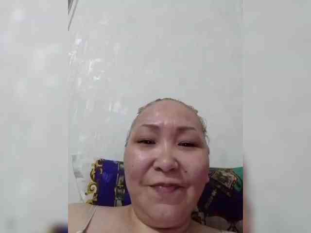 F_L_I_R_T_I_N_G webcam