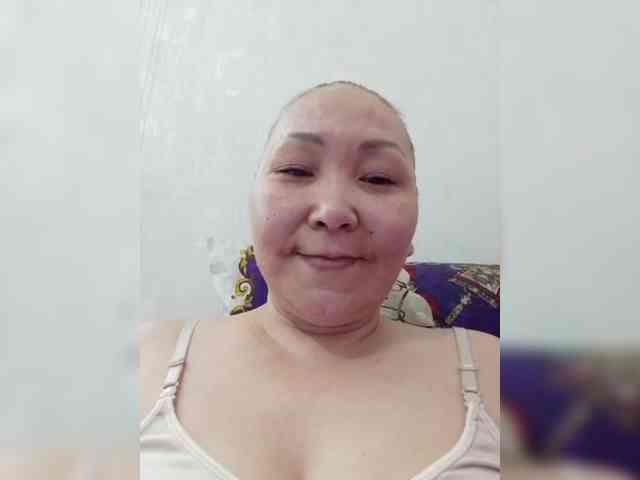 F_L_I_R_T_I_N_G webcam