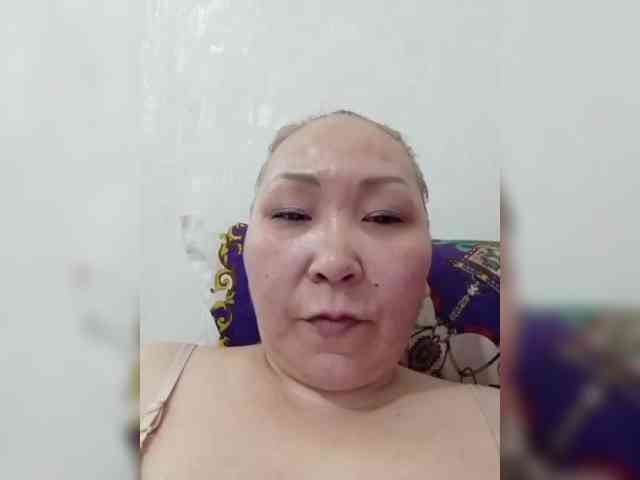 F_L_I_R_T_I_N_G webcam
