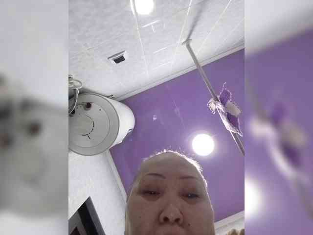 F_L_I_R_T_I_N_G webcam