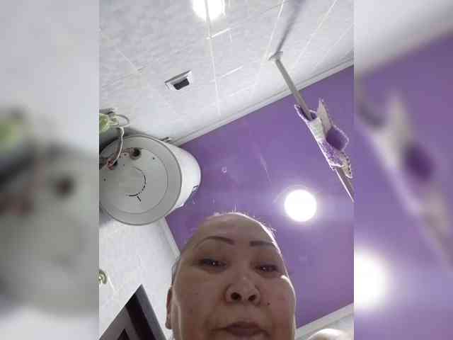 F_L_I_R_T_I_N_G webcam