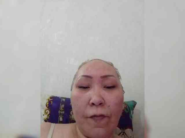 F_L_I_R_T_I_N_G webcam