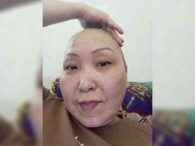 F_L_I_R_T_I_N_G webcam