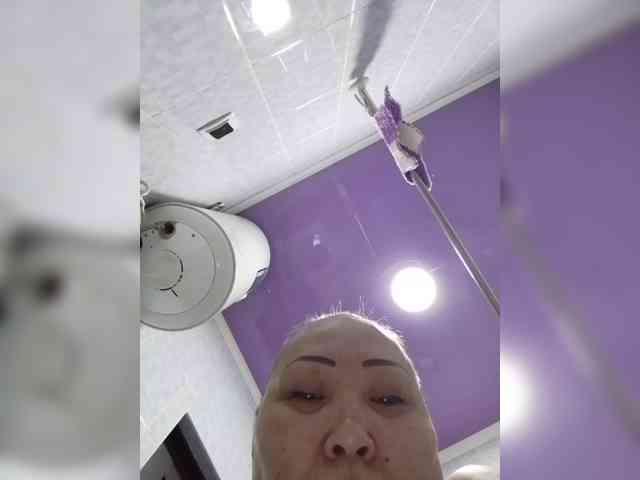 F_L_I_R_T_I_N_G webcam