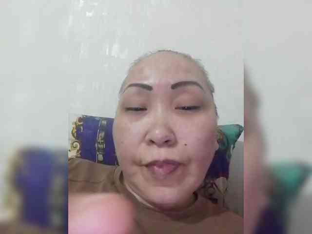 F_L_I_R_T_I_N_G webcam