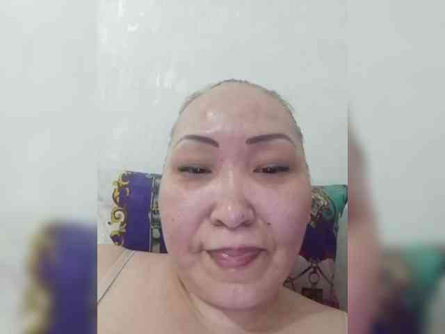 F_L_I_R_T_I_N_G webcam