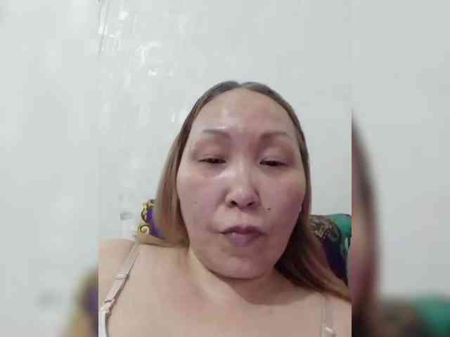 F_L_I_R_T_I_N_G webcam