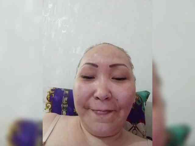 F_L_I_R_T_I_N_G webcam