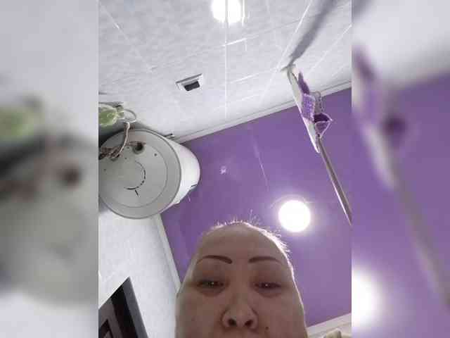 F_L_I_R_T_I_N_G webcam