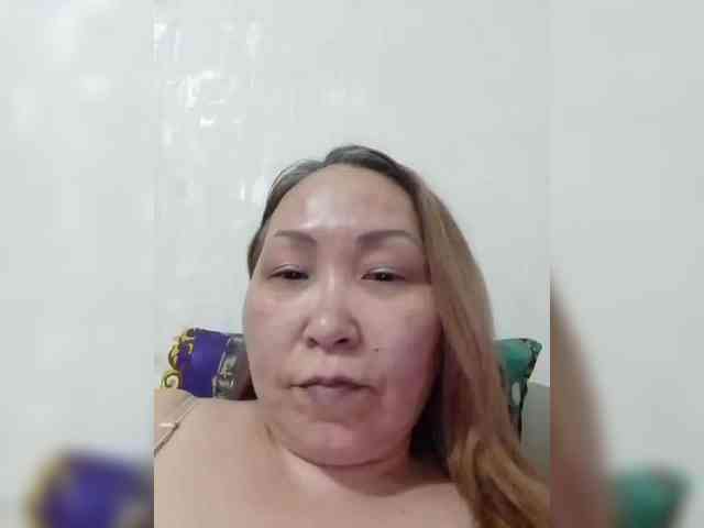F_L_I_R_T_I_N_G webcam