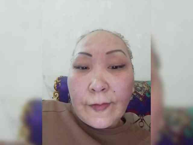 F_L_I_R_T_I_N_G webcam