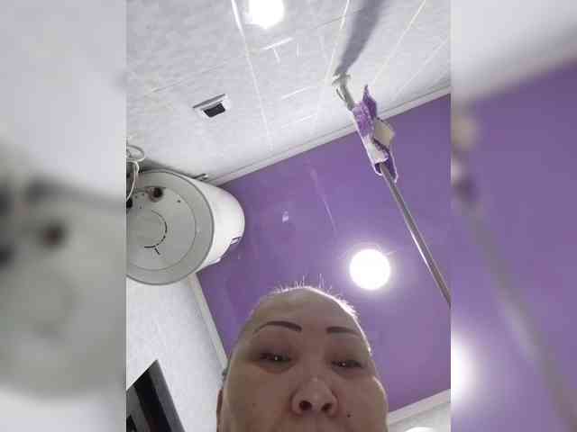 F_L_I_R_T_I_N_G webcam