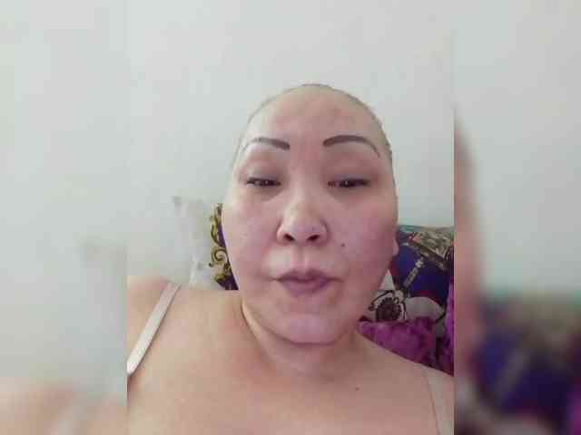F_L_I_R_T_I_N_G webcam