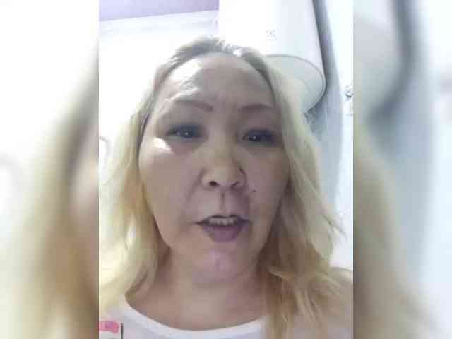 Qweentis Live Webcam on BongaCams