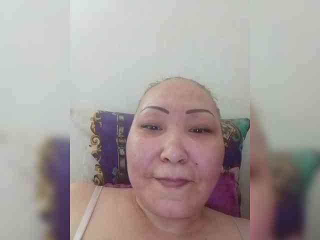 F_L_I_R_T_I_N_G webcam