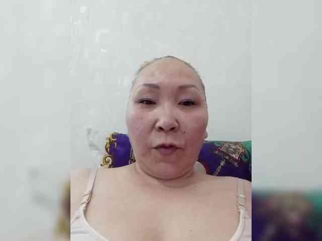F_L_I_R_T_I_N_G webcam