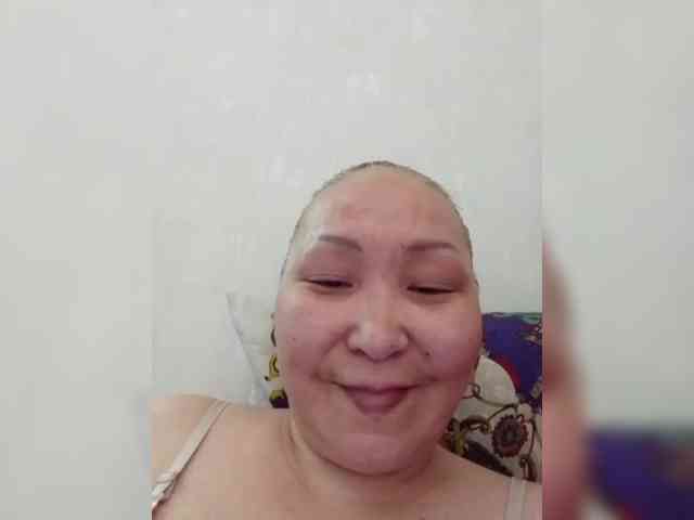 F_L_I_R_T_I_N_G webcam