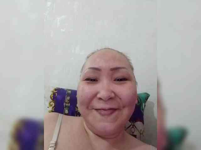 F_L_I_R_T_I_N_G webcam