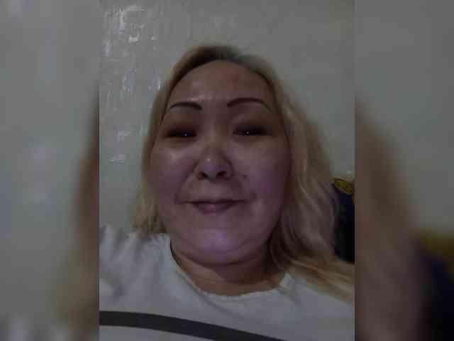 Qweentis Live Webcam on BongaCams