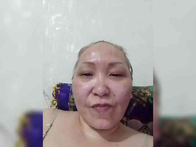 F_L_I_R_T_I_N_G webcam