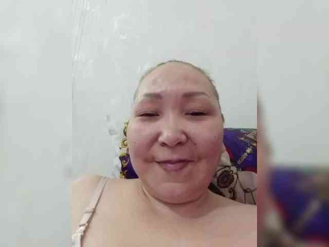 F_L_I_R_T_I_N_G webcam