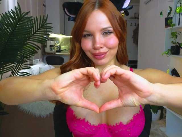 Lina-hill's BongaCams show and profile