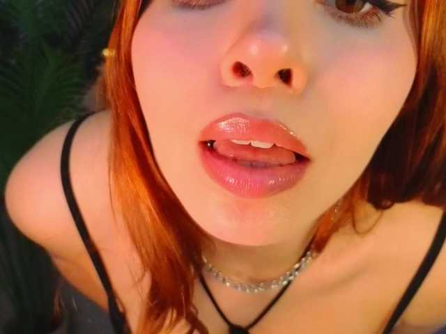 Lina-hill's BongaCams show and profile