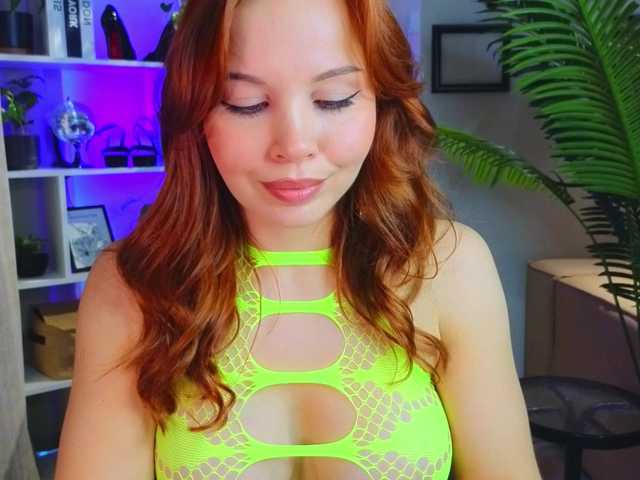 Lina-hill's BongaCams show and profile