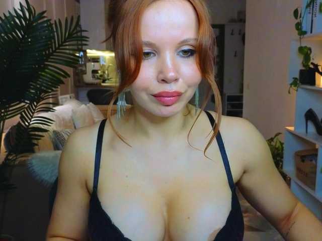 Lina-hill's BongaCams show and profile