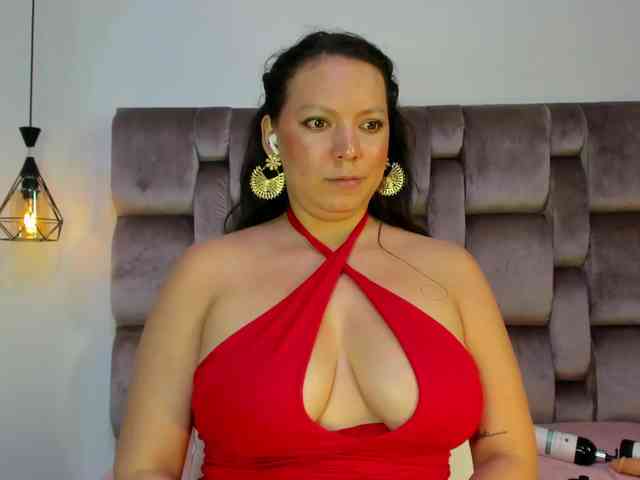 MaiteMarshall Live Webcam on BongaCams