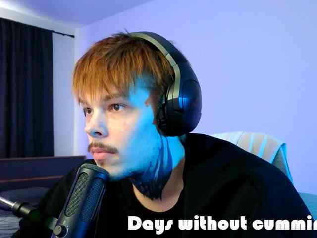 Denchtut Live Webcam on BongaCams