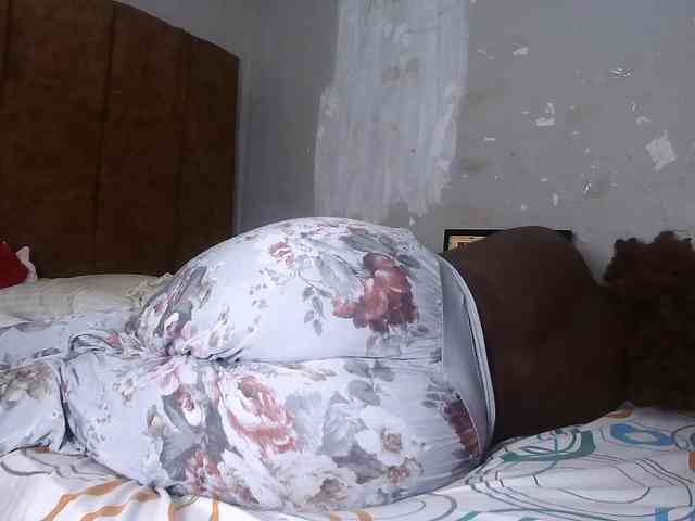 Sexygodess777 webcam