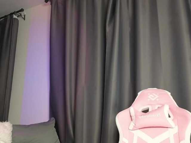 Eva--queen's BongaCams profile