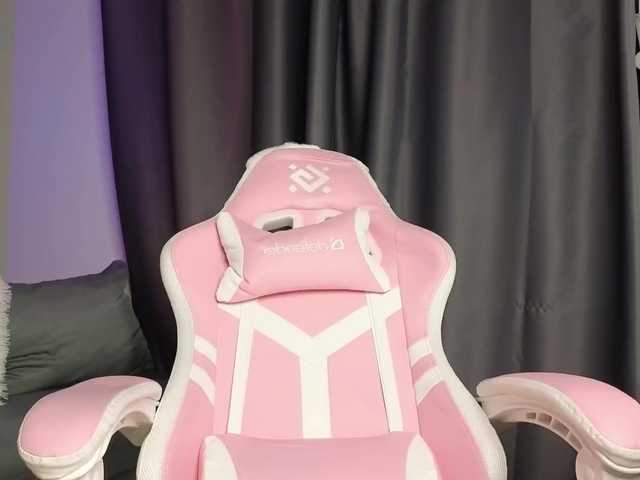 Eva--queen's BongaCams show and profile