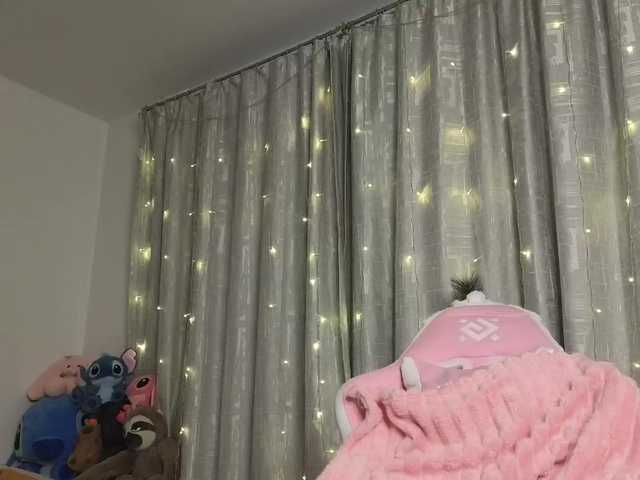 Eva--queen's BongaCams show and profile