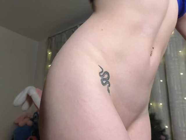 Eva--queen's BongaCams show and profile