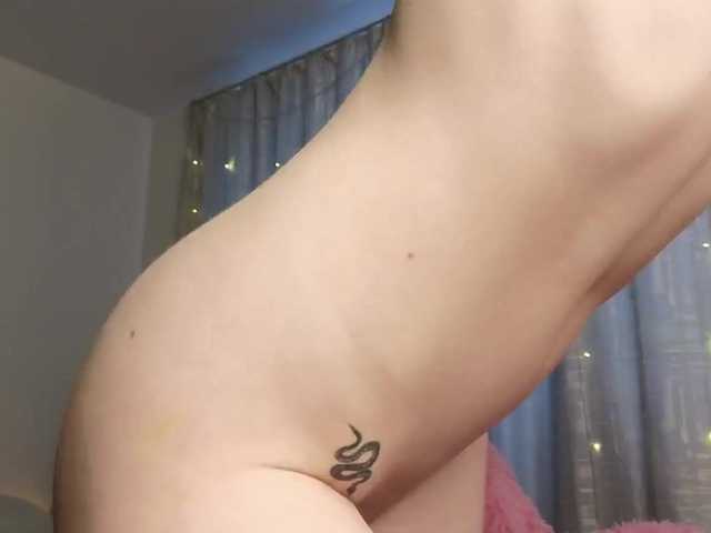 Eva--queen's BongaCams show and profile