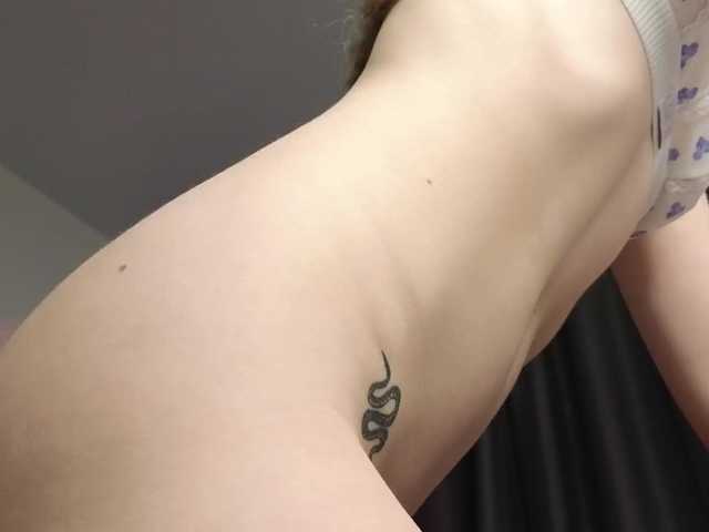 Eva--queen's BongaCams show and profile