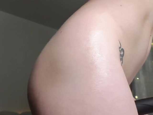 Eva--queen's BongaCams show and profile