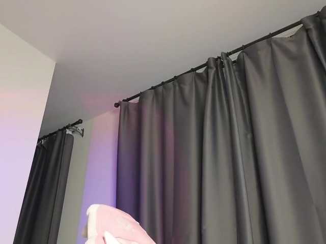 Eva--queen's BongaCams profile