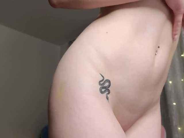 Eva--queen's BongaCams show and profile