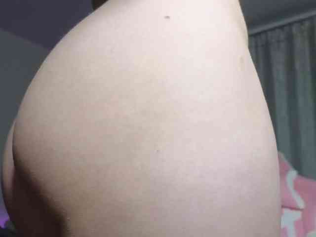 Eva--queen webcam