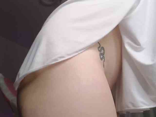 Eva--queen webcam
