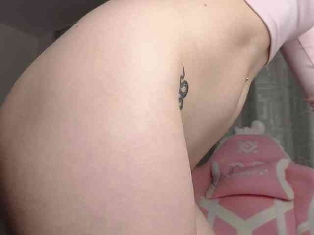 Eva--queen Live Webcam on BongaCams