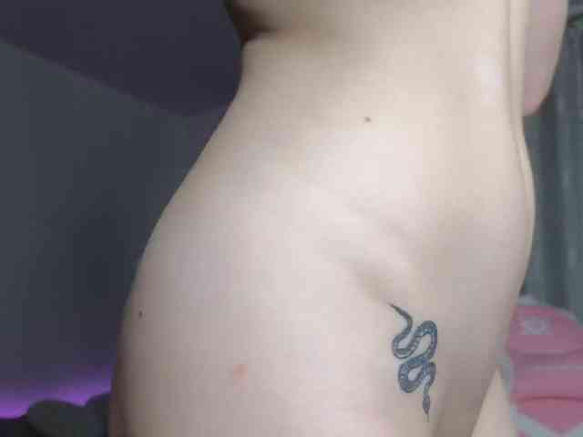 Eva--queen webcam