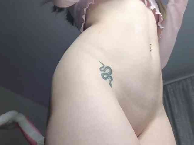 Eva--queen Live Webcam on BongaCams